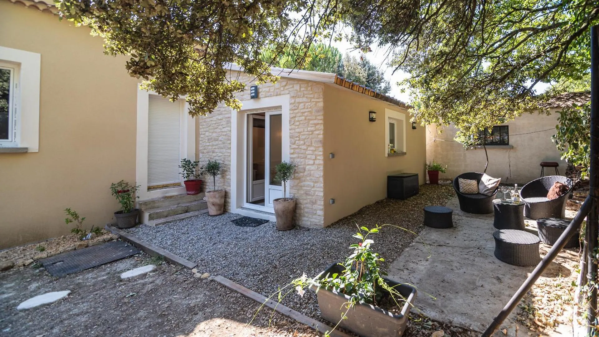 O Chalets De Provence Suze-la-Rousse France